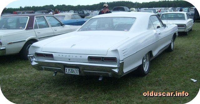1966 Pontiac Star Chief Executive Hardtop Coupe back